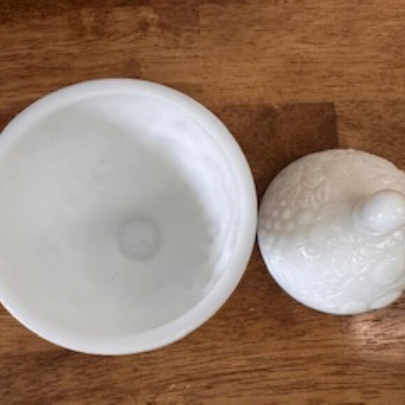 Avon Milk Glass Lidded Candy Dish Pedestal Jar Embossed Fruit Floral Vintage - Picture 6 of 7